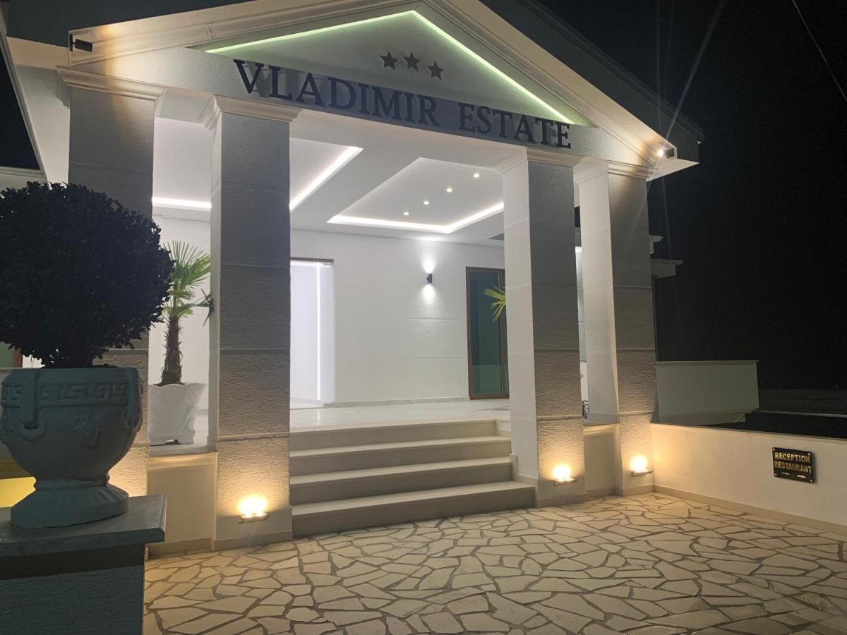 Vladimir Estate Hotel ジロカストラ エクステリア 写真